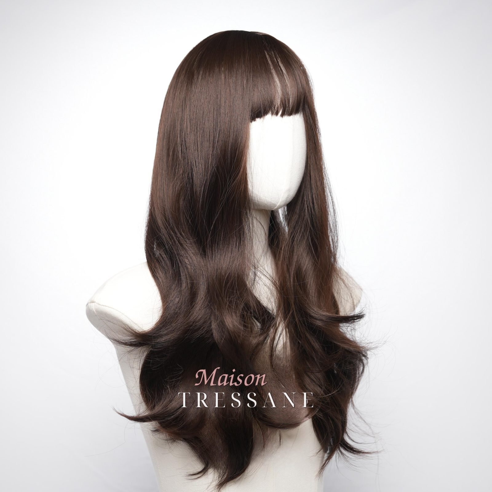 Ondulée marron foncé avec frange — Brun — ondulée, 60 cm, teinte brun — vue de face