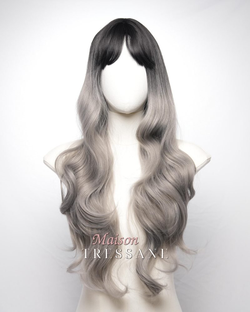 Longue perruque ondulée gris argenté ombrée de 61 cm avec frange
