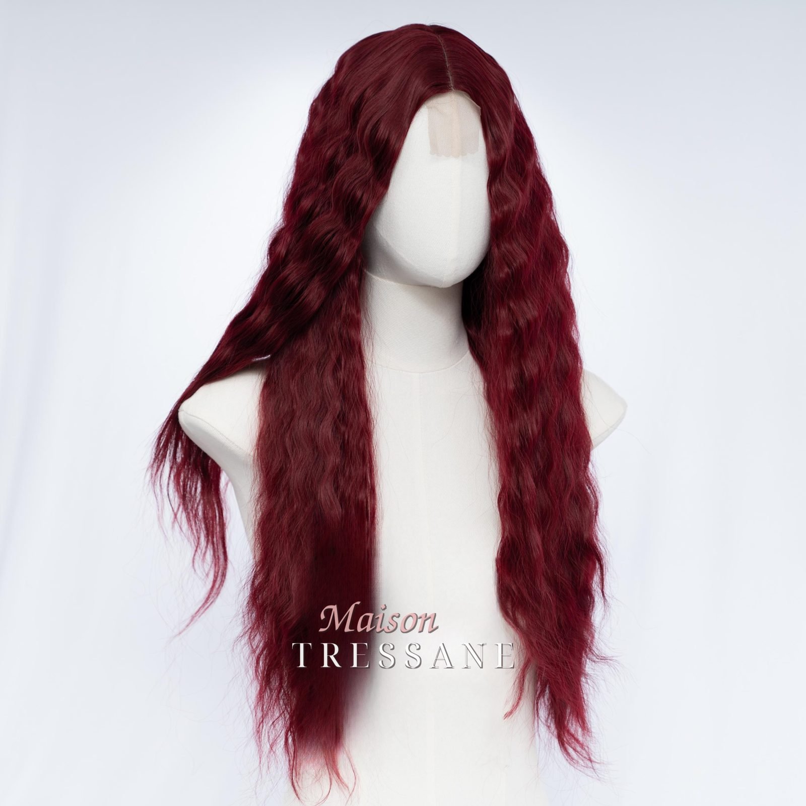 Petite perruque bouclée lacée sur le devant de 61 cm (24 po) — Rouge — bouclée, 60 cm, teinte rouge — vue de trois quarts
