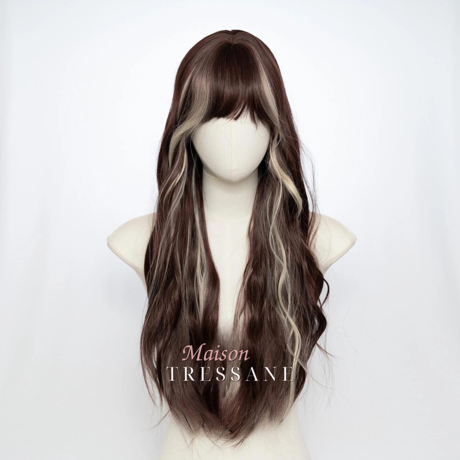 Ondulée Brune Avec Des Reflets Argentés — ondulée, 65 cm, teinte gris & platine — vue de face