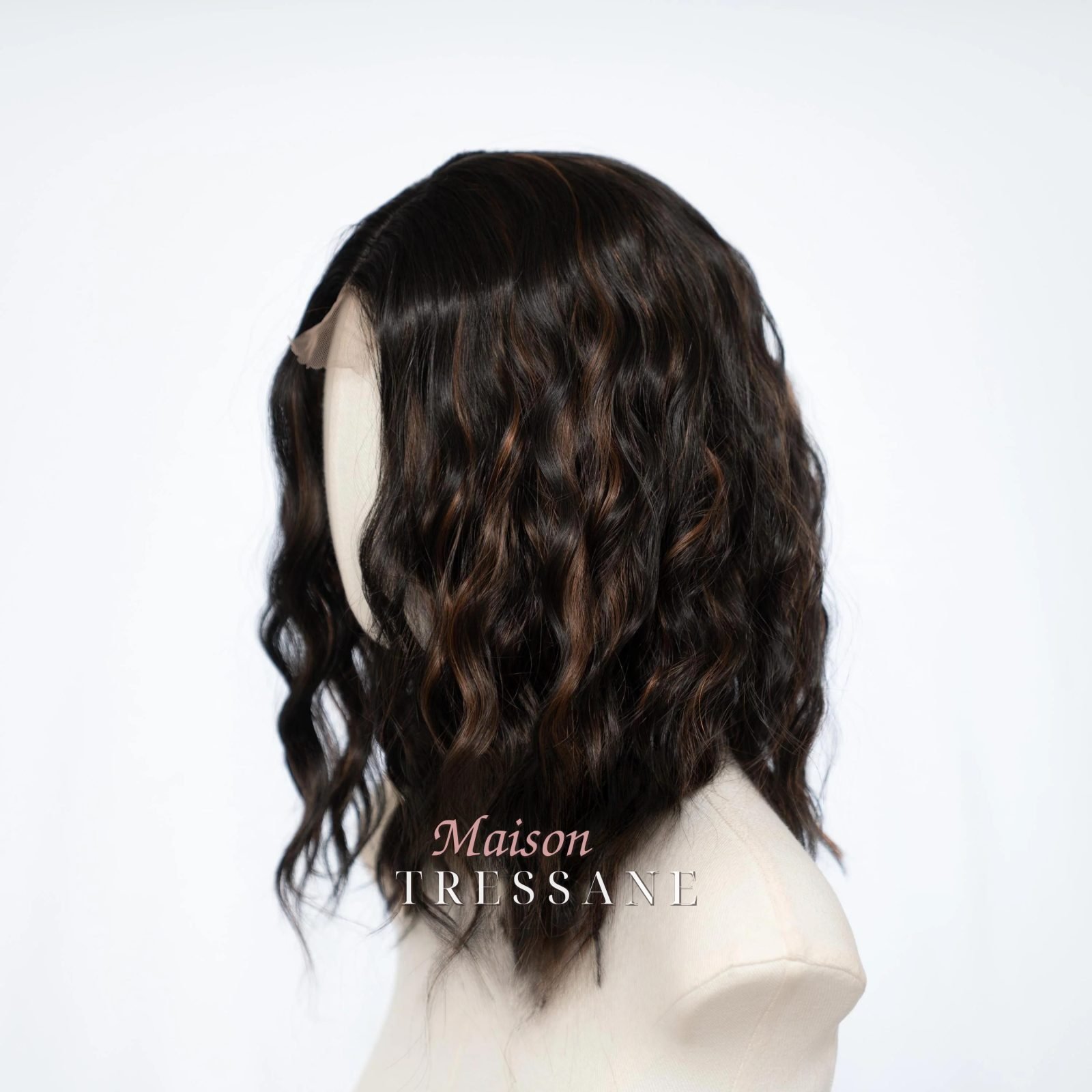 Petite Perruque Lace Front Bob Ondulée Marron Foncé 14 Pouces — ondulée, 35 cm, teinte brun — vue de trois quarts