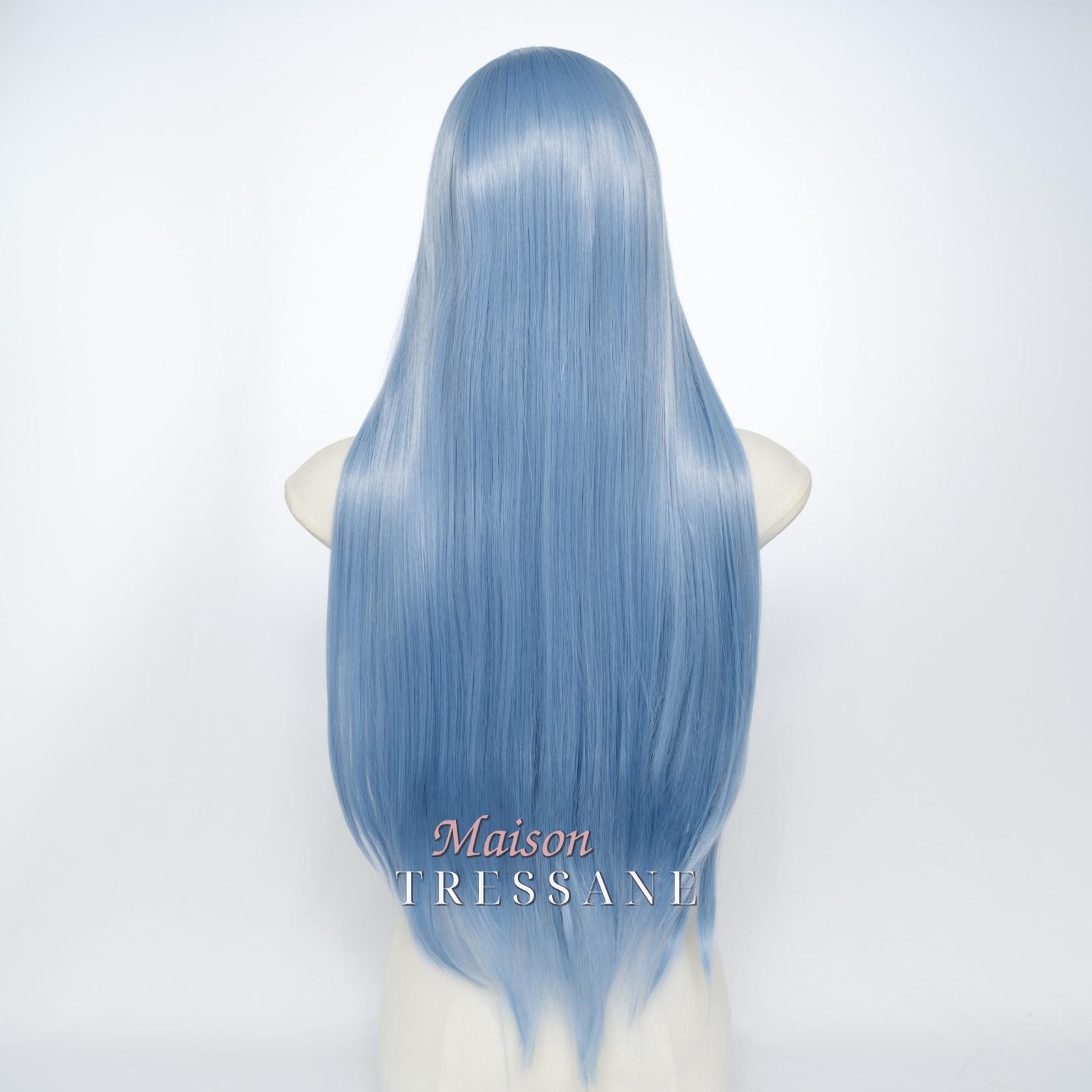 Perruque lace frontale 13 x 4 bleu pastel de 26 pouces — lisse, 65 cm, teinte bleu — vue de dos
