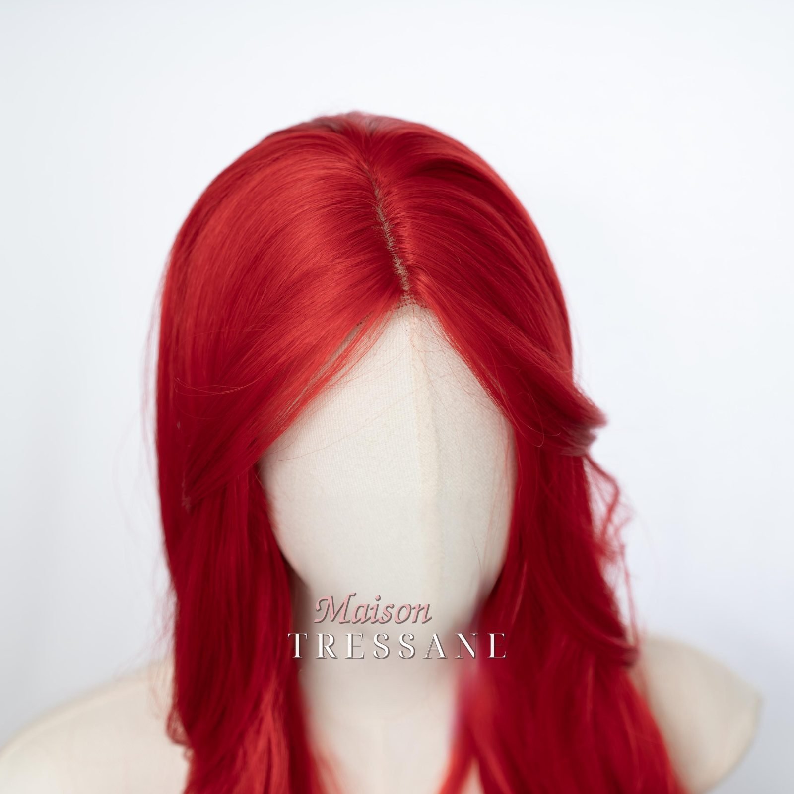 Petite Perruque Lace Front Rouge 24 pouces — ondulée, 60 cm, teinte rouge — vue de trois quarts