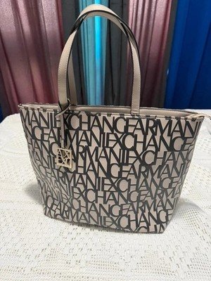 Sac Armani