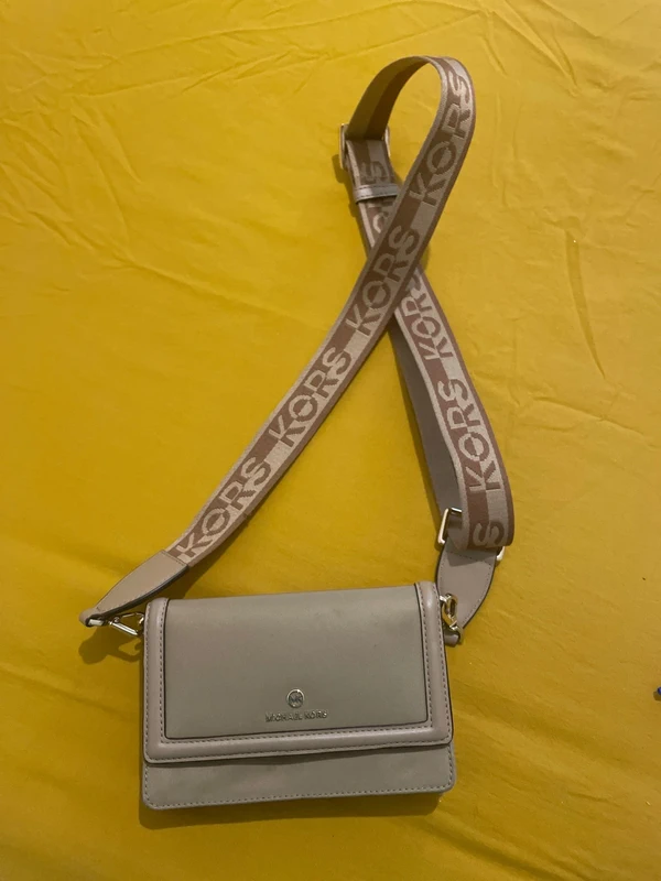 Sacoche Michael kors très bon état