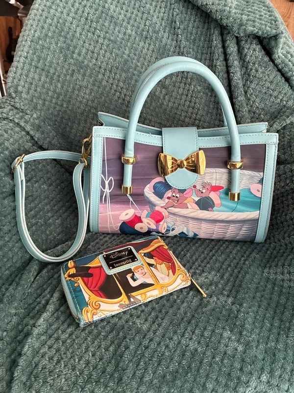 Sac loungefly avec porte monnaie