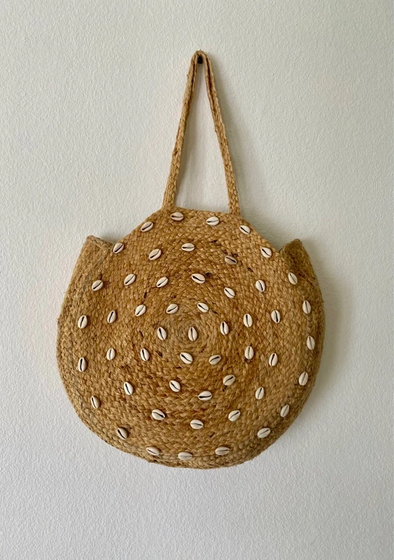 Sac rond en jute avec coquillages style bohème