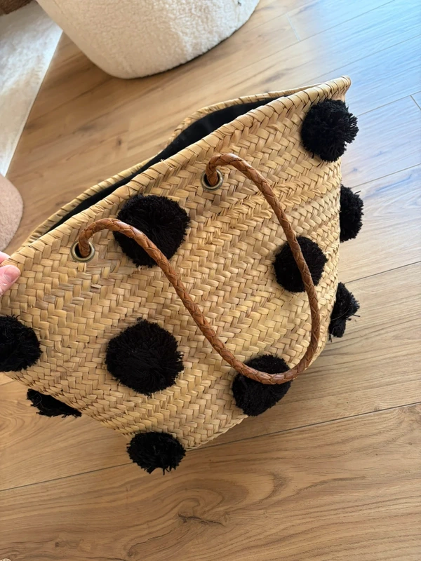 Panier Galerie Lafayette pompom noir