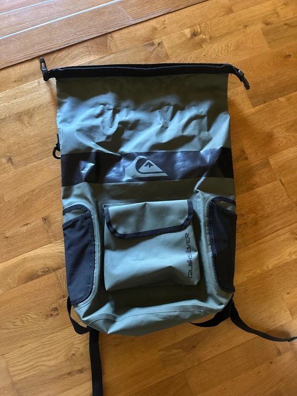 Sac à dos QuikSilver étanche pour surf sport nautique