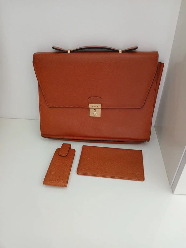 Cartable Lancel et accessoires