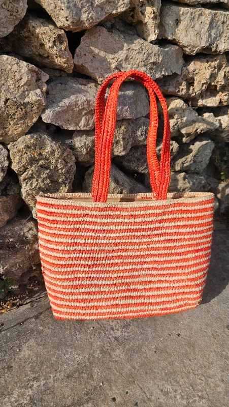 Petit sac rouge corail bi-color en raphia