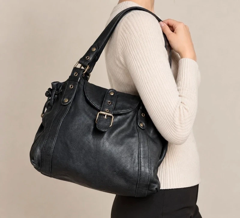 Sac a main en véritable cuir Gérard Darel authentique