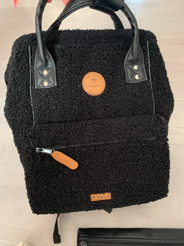 Sac à dos moumoute noir Cabaïa