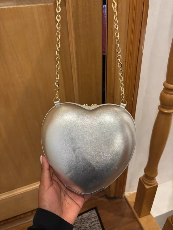 Maje Sac cœur argenté Chaînes dorées