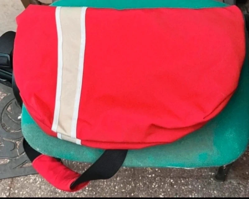 Sac besace mixte Crumpler authentique toile rouge & beige design urbain premium