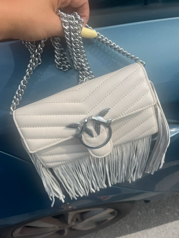 Wallet in chain pinko