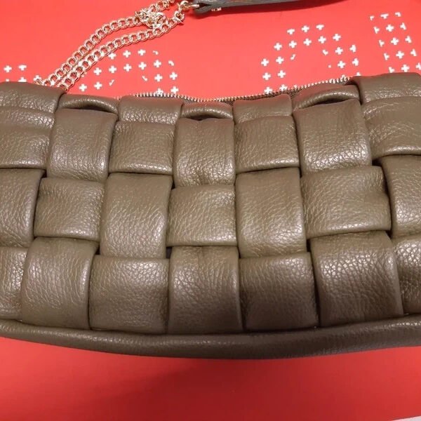 Sac matelassé en cuir vert kaki made in Italy