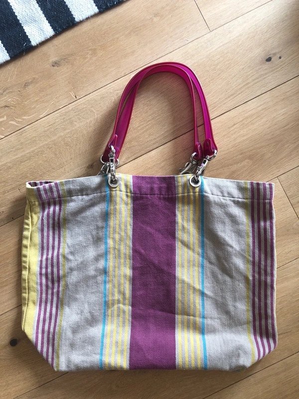 Sac avec avec poignées