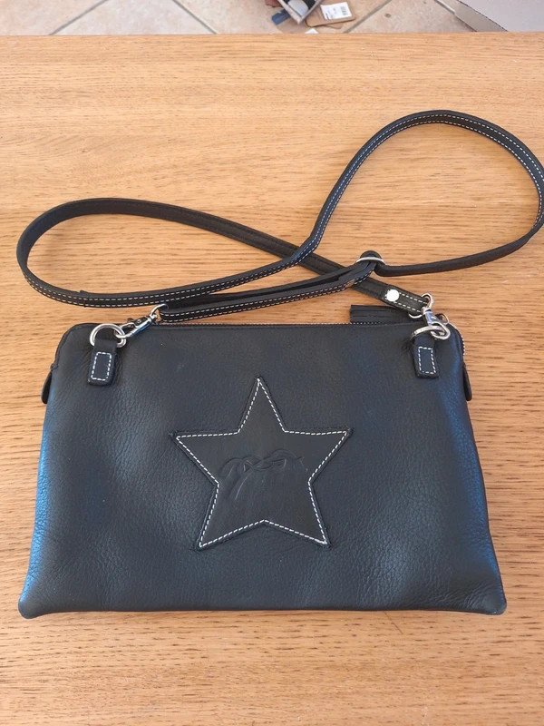 Pochette sac cuir pénélope leprevost