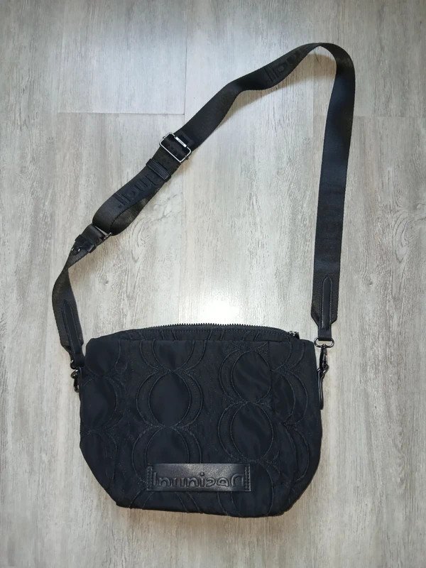 Sac bandoulière noir en tissu avec cercles Desigual