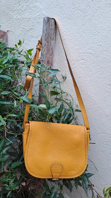 Sac bandoulière en cuir Safran LeVagabond