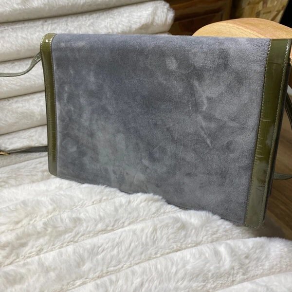 Sac bandoulière pochette vintage Bally exclusive cuir daim gris kaki brillant 27