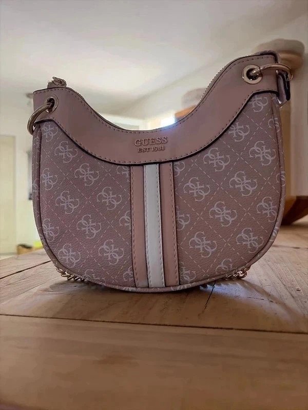 Sac Guess