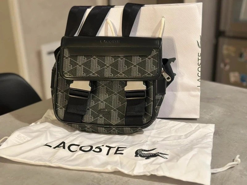 Sacoche Lacoste monogram