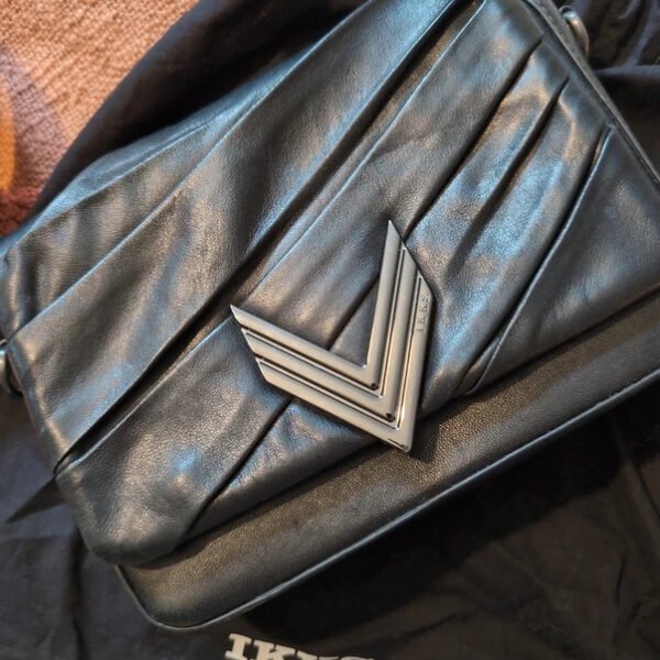 Sac ikks très bon état en cuir d agneau