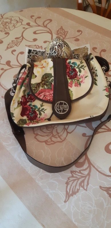 Sac Kenzo en toile fleurie – Très bon état