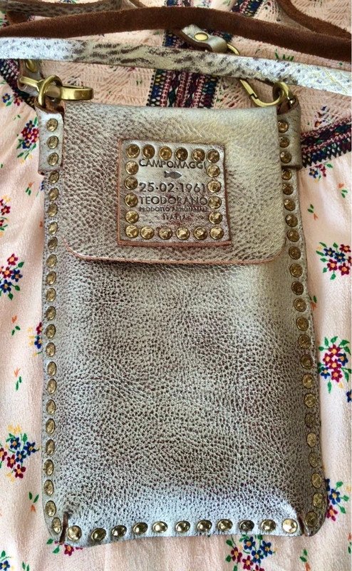 Mini sac téléphone portable pochette bandoulière Campomaggi cuir