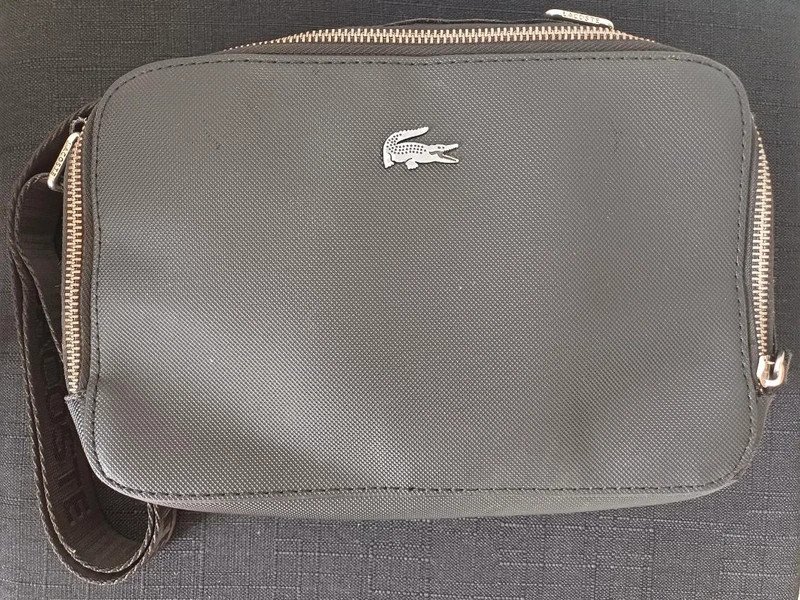 Magnifique Sacoche Bandoulière Chantaco Lacoste En Cuir Véritable Unisex Acheter