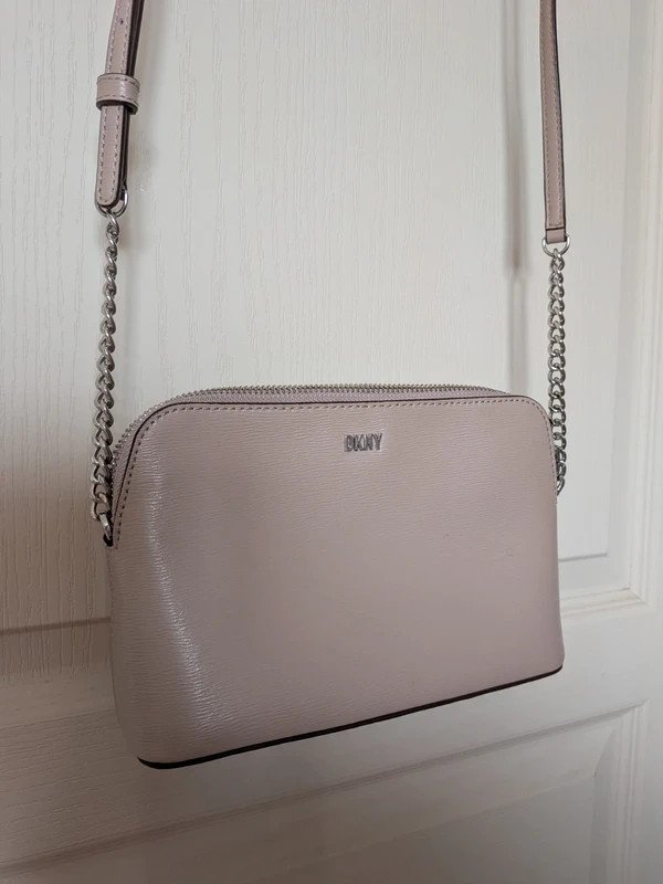 Sac à bandoulière beige DKNY