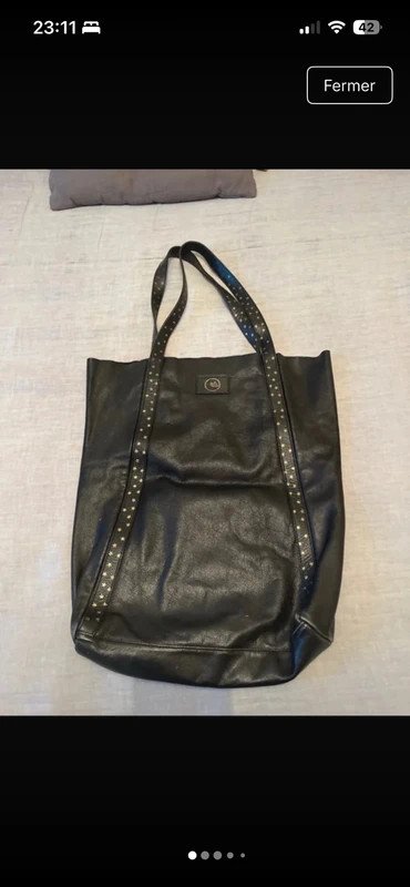 Sac des petits hauts cuir noir cabas