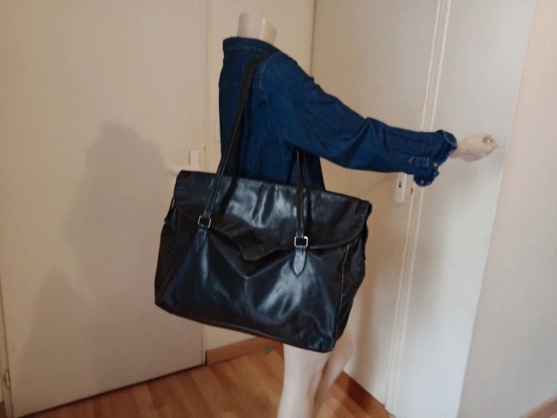 Vintage grand sac XXL cuir noir Charles Jourdan