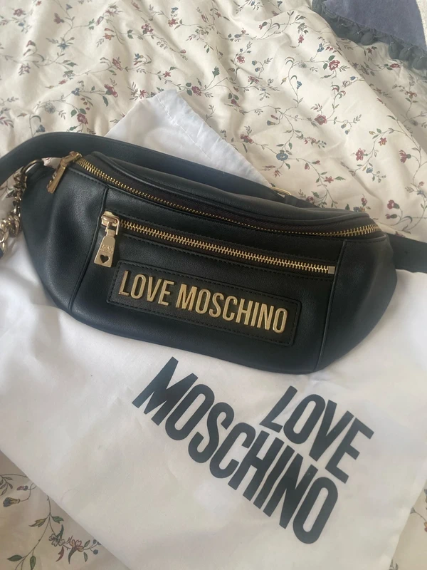 Sac Love Moschino
