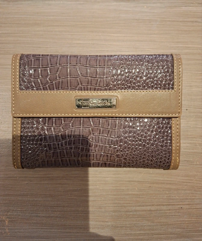 Portefeuille Guy Laroche