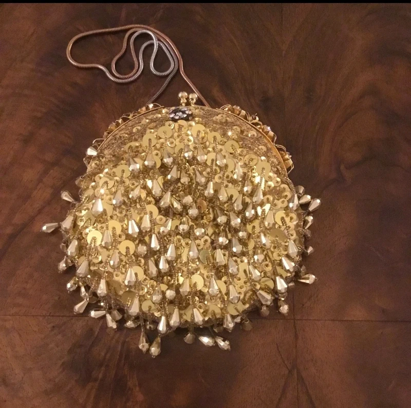 Sac perles doré vintage