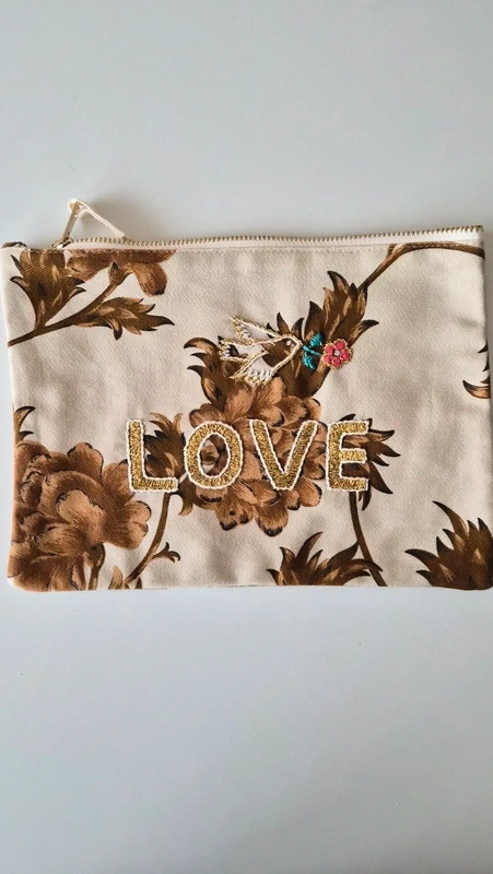 Pochette Sézane collaboration csao