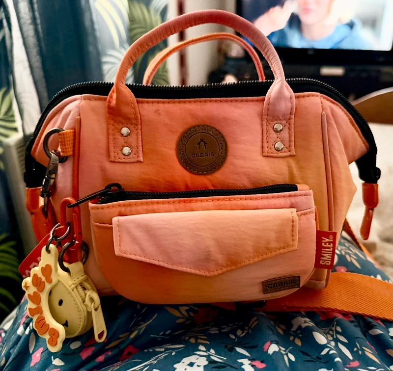 Vends un crossbody taille S édition limitée smiley auray