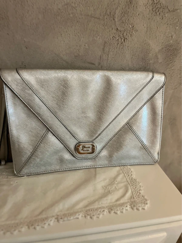 Pochette GUESS