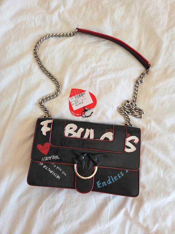 Sac noir à bandoulière pop chaine argentée Pinko