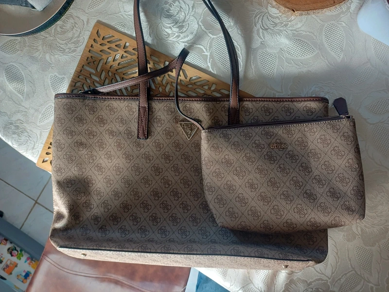 Sac cabas GUESS