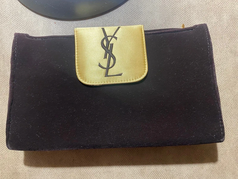 YSL pochette années 2000