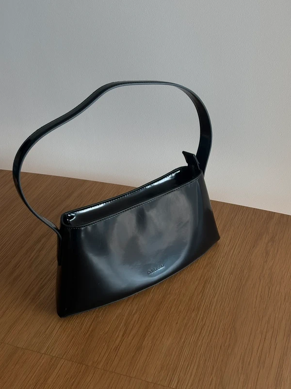 Sac à main cuir vernis