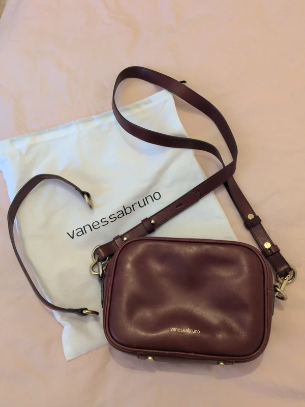 Sac Vanessa Bruno en cuir lisse, couleur bordeaux