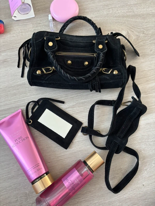 Magnifique sac à main en velours noir