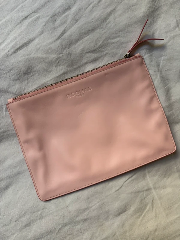 Superbe pochette Rochas en cuir rose