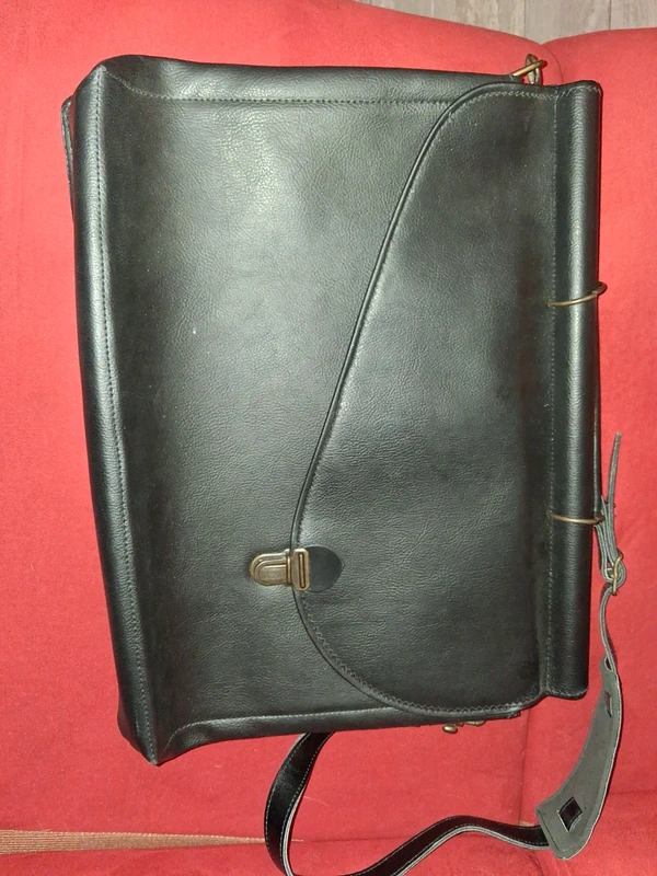 Magnifique sacoche en cuir