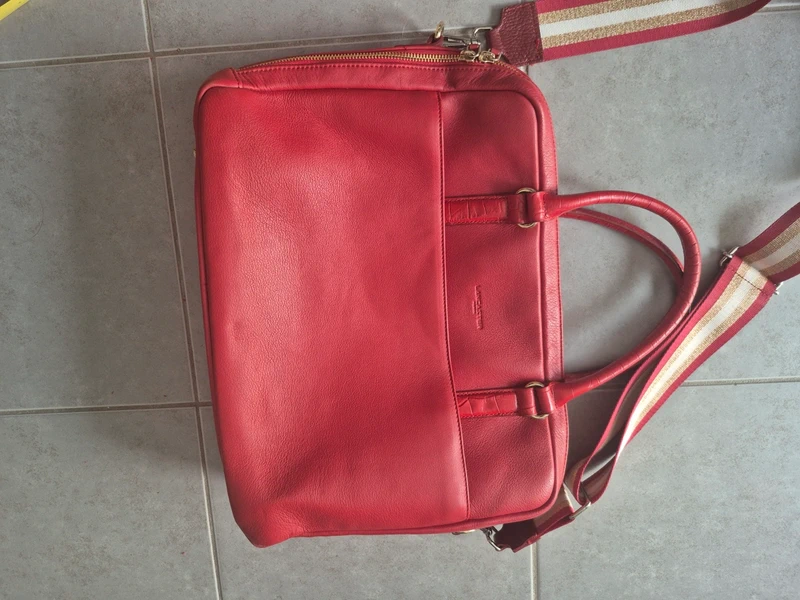 Sac ordinateur chic cuir rouge